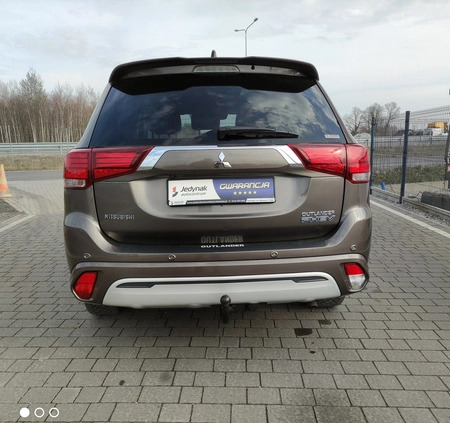 Mitsubishi Outlander cena 108800 przebieg: 108200, rok produkcji 2019 z Gniew małe 407